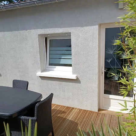 Meublé De Vacances, *