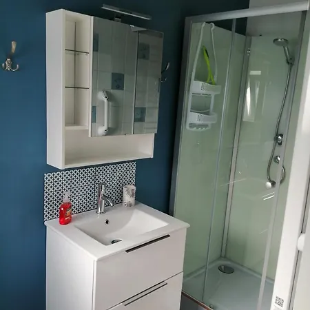 Meublé De Vacances, *